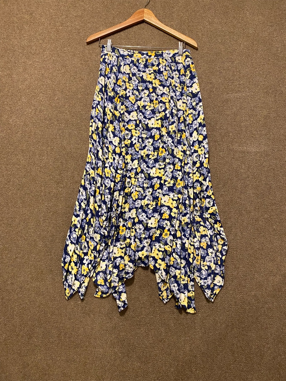 Abercrombie & Fitch Asymmetrical Handkerchief Hem Floral Skirt Size M